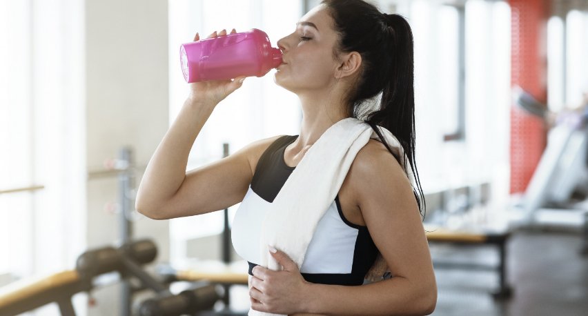 Licuados de proteína para bajar de peso: ¡acelera tus resultados!