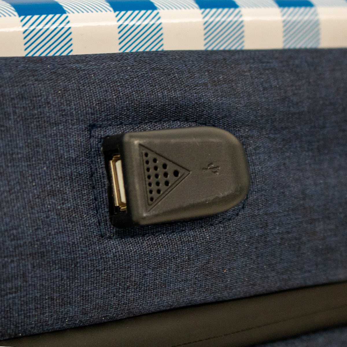 Mochila Huevo San Juan con entrada USB